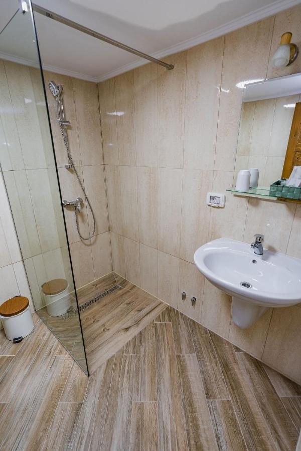 Rezidenta Obligado Apartment Timisoara Bagian luar foto